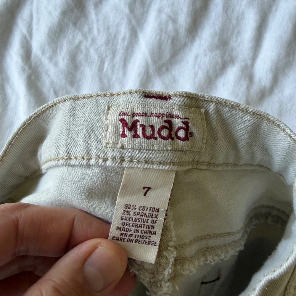 Mudd‎ Boho Embroidered Side Panel Cutoff Denim Shorts Khaki Size 7 Distressed